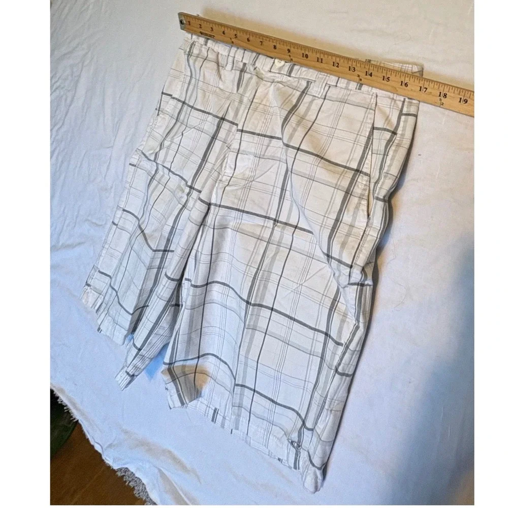 O'Neill Plaid Walk Shorts Mens 32 White Grey‎ Casual Summer Flat Front